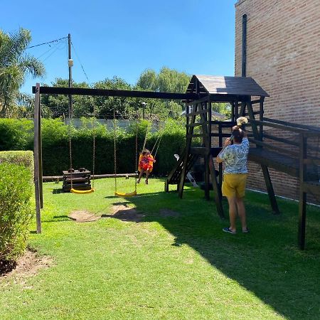 Hermoso Apartamento En Country Hosp Univ Austral Pilar  Exteriör bild