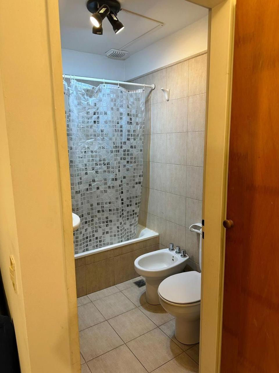 Hermoso Apartamento En Country Hosp Univ Austral Pilar  Exteriör bild